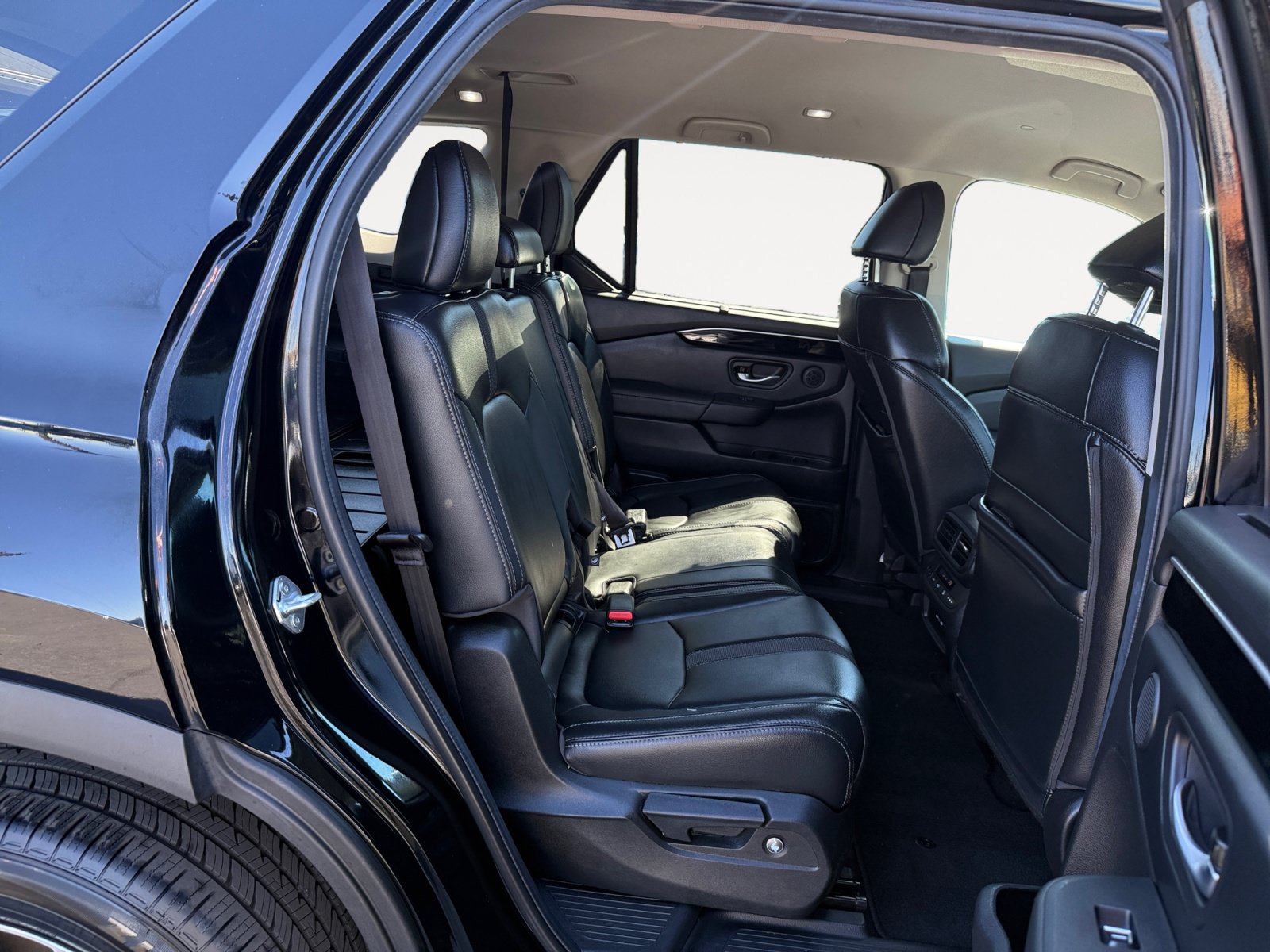 Used 2024 Honda Pilot EX-L image 18
