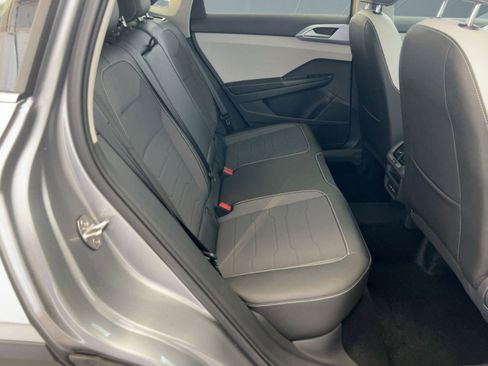 New 2026 Volkswagen Taos SE image 29