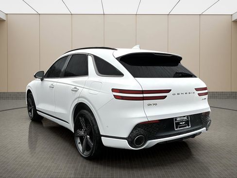 Used 2022 Genesis GV70 3.5T Sport w/ Sport Prestige Package image 3
