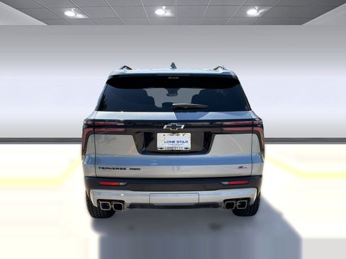 Used 2025 Chevrolet Traverse Z71 w/ Enhanced Driving Package AWD/4WD image 10