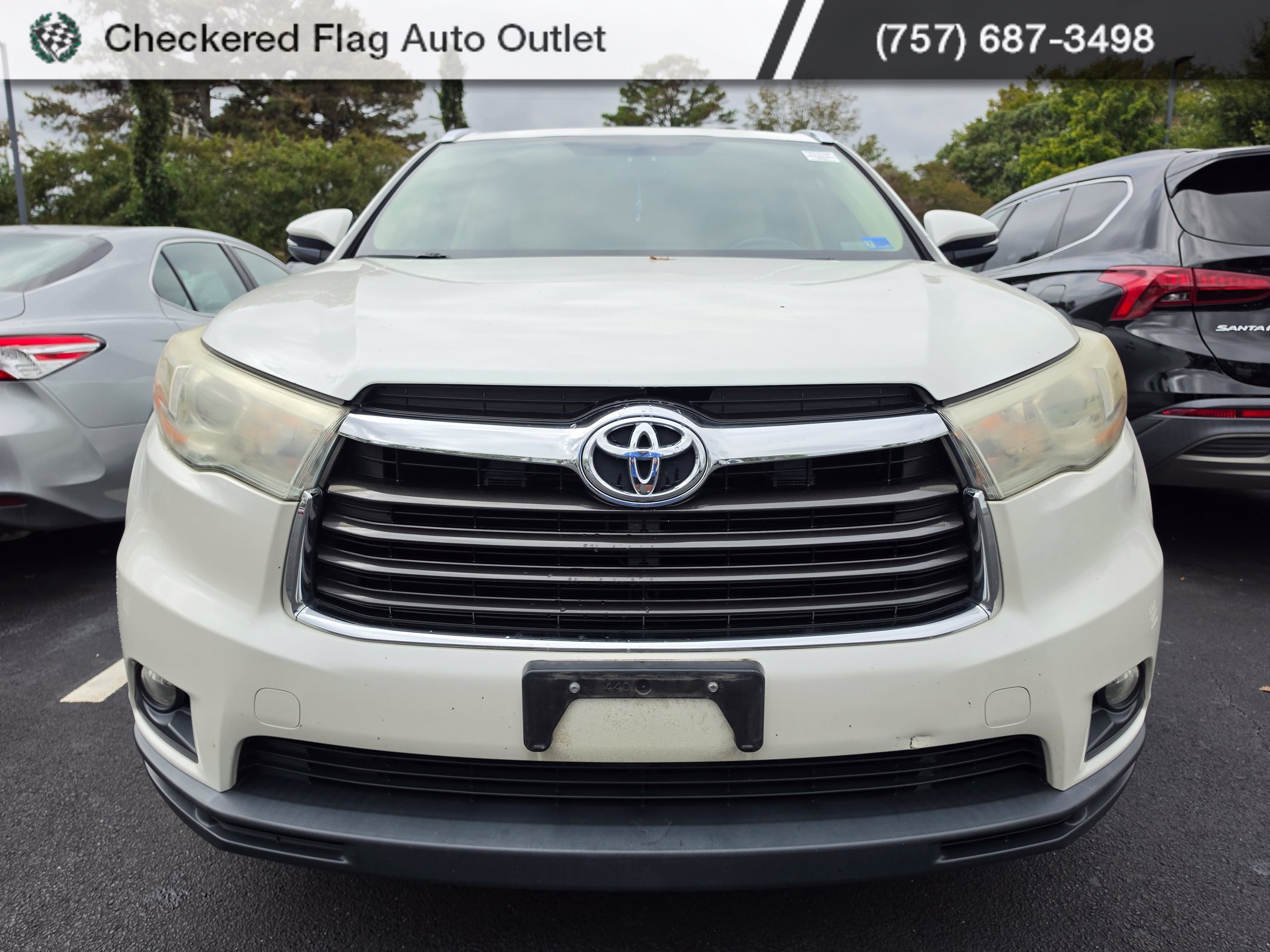 Used 2015 Toyota Highlander XLE AWD/4WD image 2