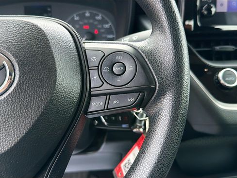 Used 2024 Toyota Corolla LE image 35