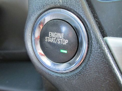 Used 2019 GMC Yukon Denali w/ Denali Ultimate Package AWD/4WD image 38