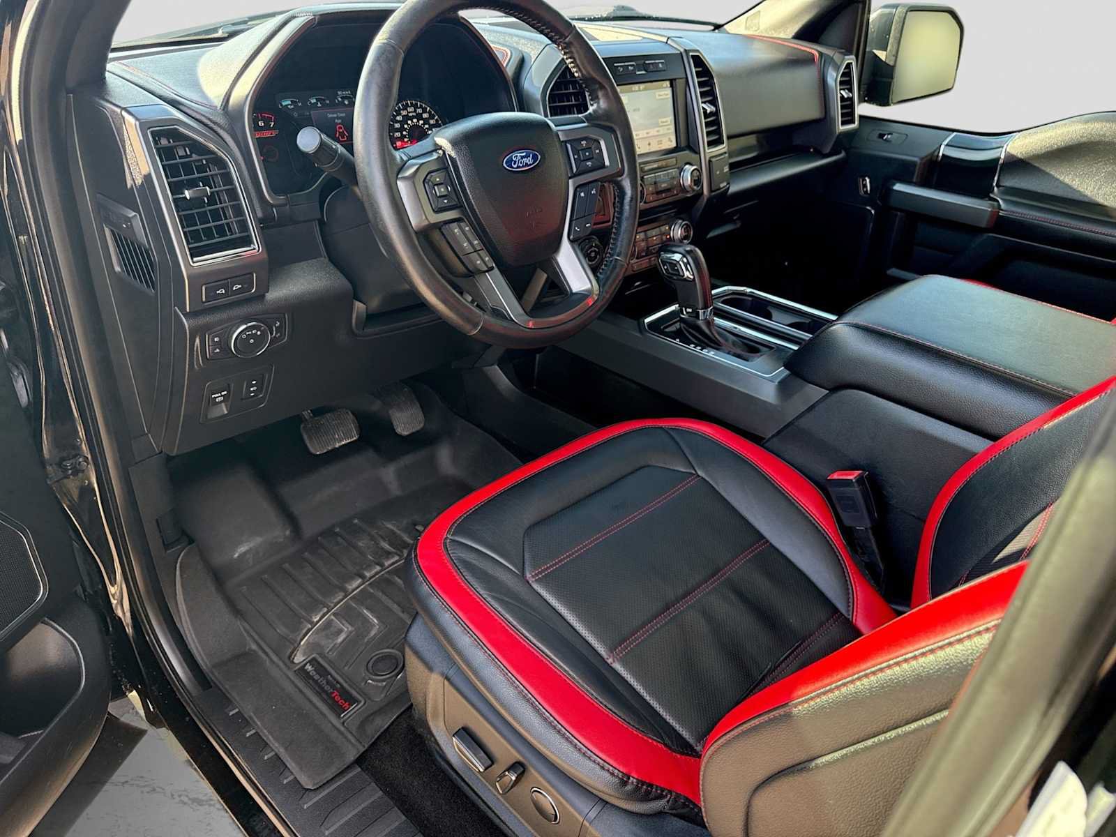 Used 2018 Ford F150 Lariat w/ Equipment Group 502A Luxury AWD/4WD image 2