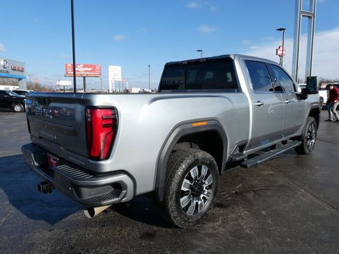 Certified 2024 GMC Sierra 2500 Denali w/ Technology Package image 5