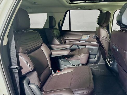 New 2026 Ford Expedition Max Platinum w/ Platinum Ultimate Package AWD/4WD image 30