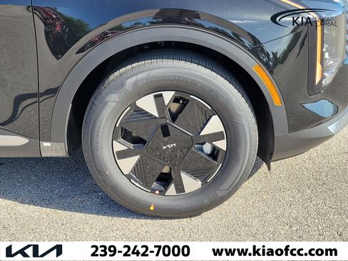 New 2026 Kia Sportage LX FWD image 7