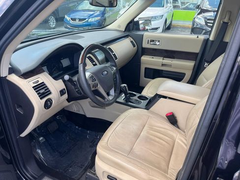 Used 2019 Ford Flex Limited w/ Equipment Group 301A FWD image 11