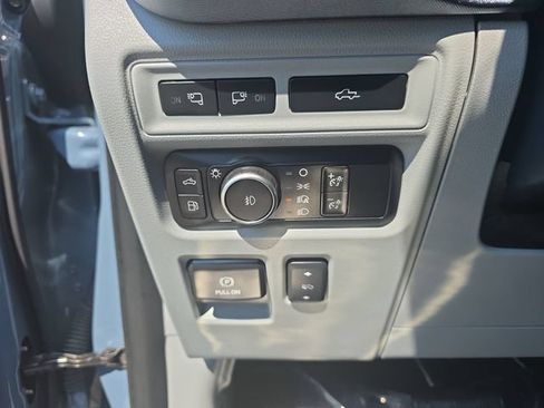 Used 2023 Ford F150 Limited AWD/4WD image 27