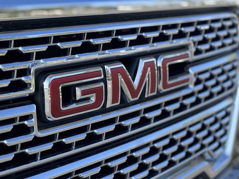 Used 2020 GMC Sierra 1500 Denali RWD image 37