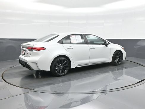 Certified 2024 Toyota Corolla SE w/ SE Premium Package FWD image 7