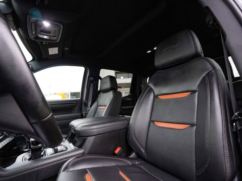 Used 2025 GMC Sierra 1500 AT4 w/ AT4 Premium Package image 30