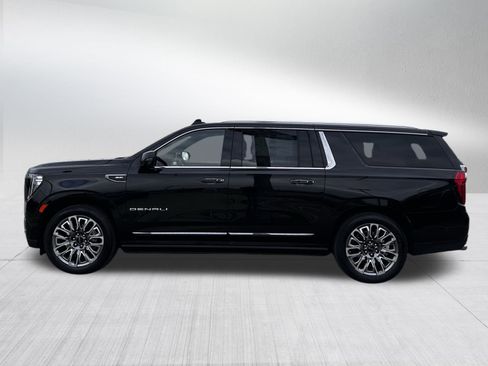 Used 2024 GMC Yukon XL Denali Ultimate image 4
