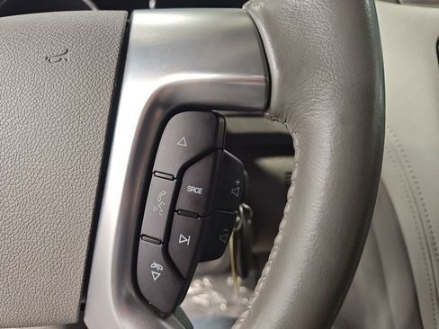 Used 2016 Chevrolet Traverse LT image 24