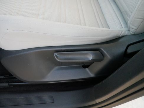 Certified 2024 Volkswagen Tiguan S image 20