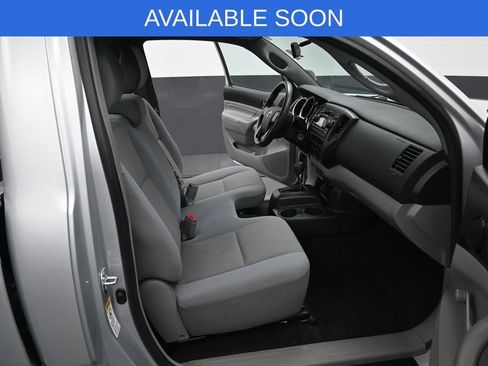 Used 2012 Toyota Tacoma 2WD Regular Cab image 24