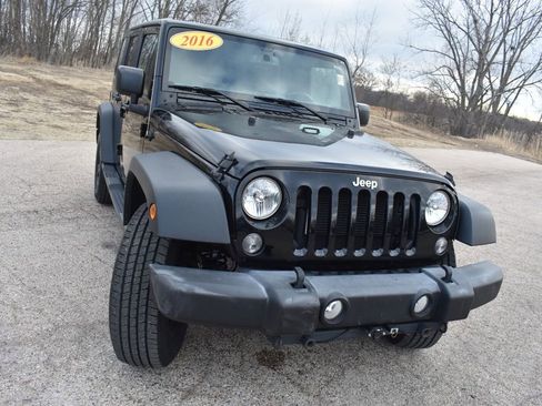Used 2016 Jeep Wrangler Unlimited Sport w/ Quick Order Package 24S image 10