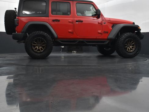 Used 2024 Jeep Wrangler Sport S image 41