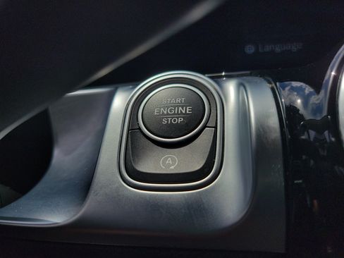 Used 2021 Mercedes-Benz GLB 250 image 25