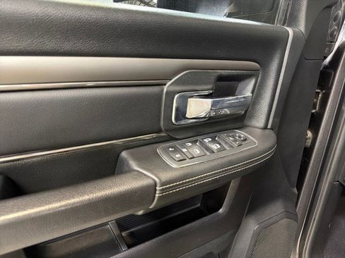 Used 2018 RAM 2500 Laramie w/ Sport Appearance Group image 17