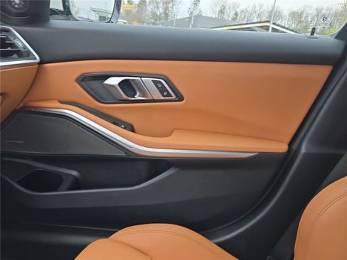 Certified 2023 BMW 330i xDrive Sedan w/ Premium Package image 24