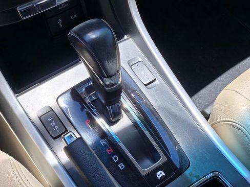 Used 2015 Honda Accord EX-L image 24
