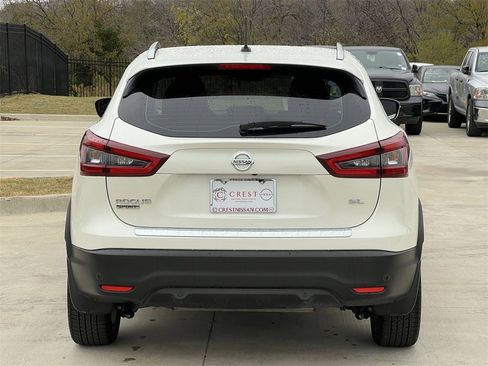 Certified 2022 Nissan Rogue Sport SL image 5