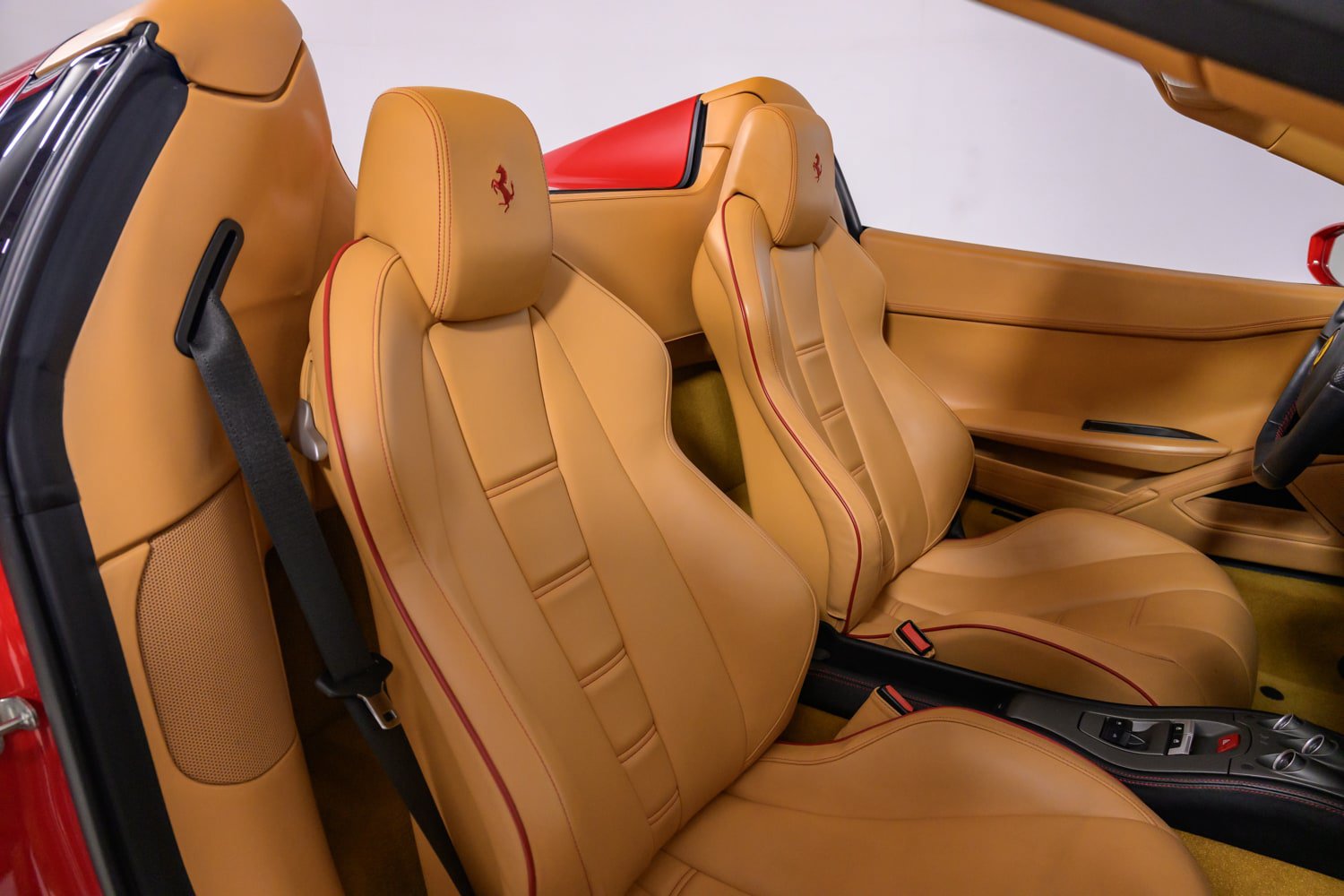 Used 2013 Ferrari 458 Spider RWD image 33