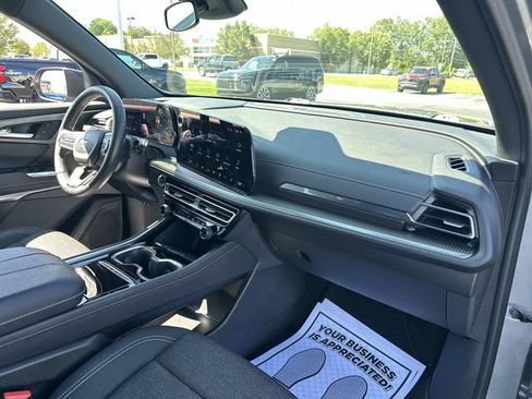 Certified 2024 Chevrolet Traverse LT w/ Trailering Package AWD/4WD image 26