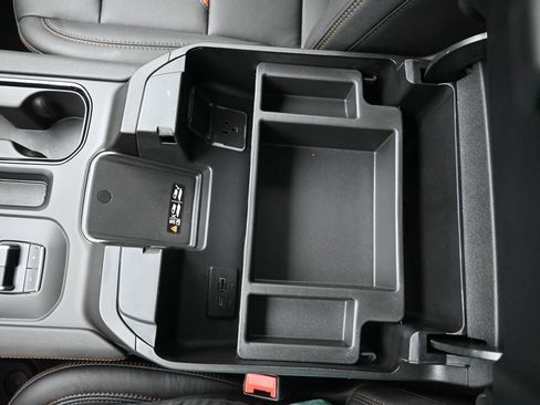 Certified 2025 GMC Sierra 2500 AT4 w/ AT4 Premium Plus Package image 24