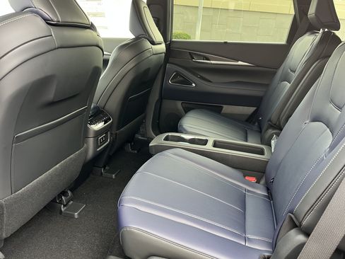 Certified 2026 INFINITI QX60 Sport w/ Dark Cargo Package AWD/4WD image 14