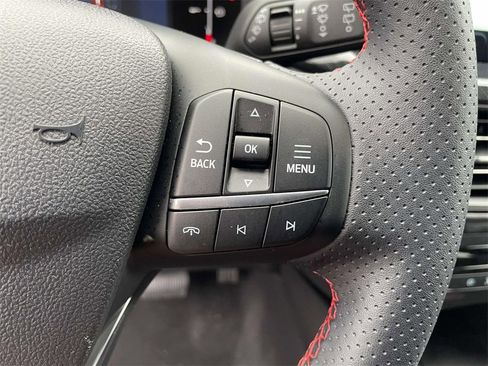 Used 2025 Ford Escape ST-Line w/ Equipment Group 301A image 19