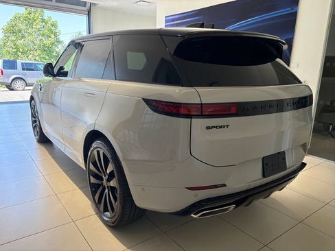 New 2026 Land Rover Range Rover Sport Dynamic SE AWD/4WD image 2