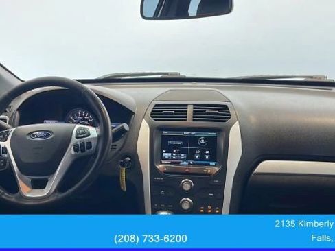 Used 2015 Ford Explorer XLT w/ Equipment Group 202B AWD/4WD image 39