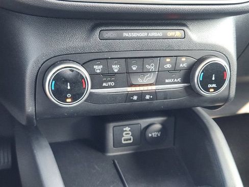 Used 2025 Ford Escape Active AWD/4WD image 19