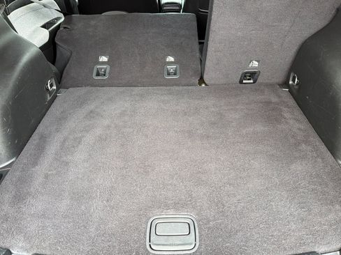 Used 2024 Jeep Compass Latitude AWD/4WD image 14