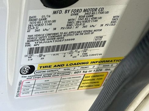 Used 2016 Ford Expedition Limited w/ Equipment Group 301A AWD/4WD image 37