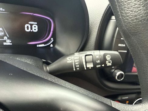 Used 2023 Kia Soul LX image 29