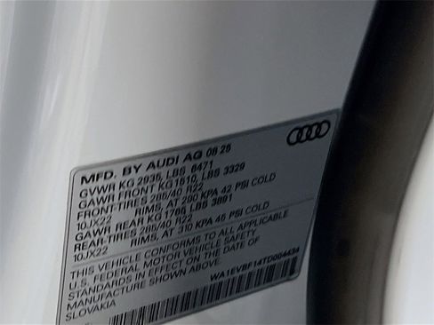 New 2026 Audi Q8 Premium Plus image 32