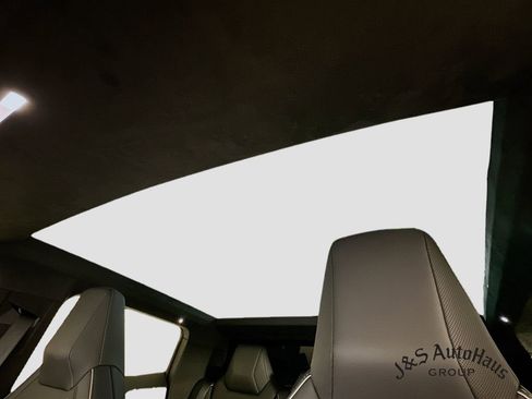 Used 2024 Tesla Cybertruck AWD Crew Cab image 16