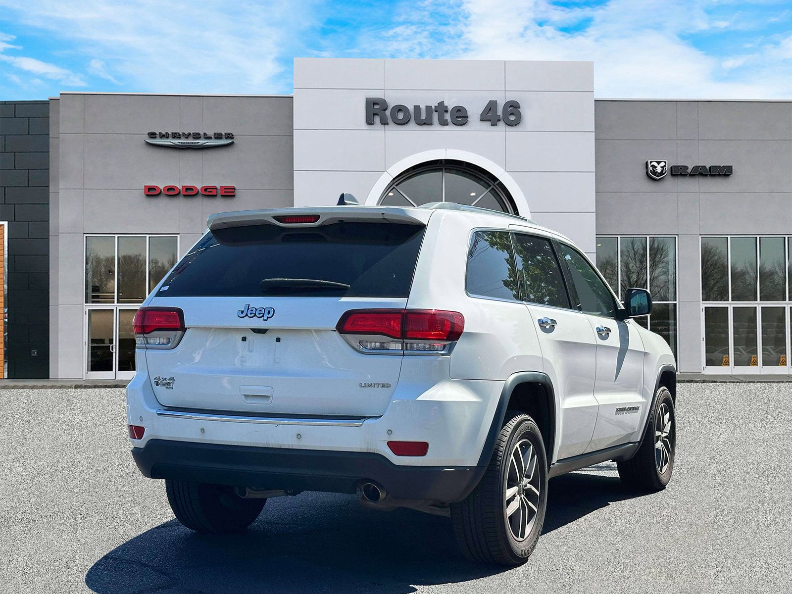Used 2020 Jeep Grand Cherokee Limited w/ Luxury Group II AWD/4WD image 5