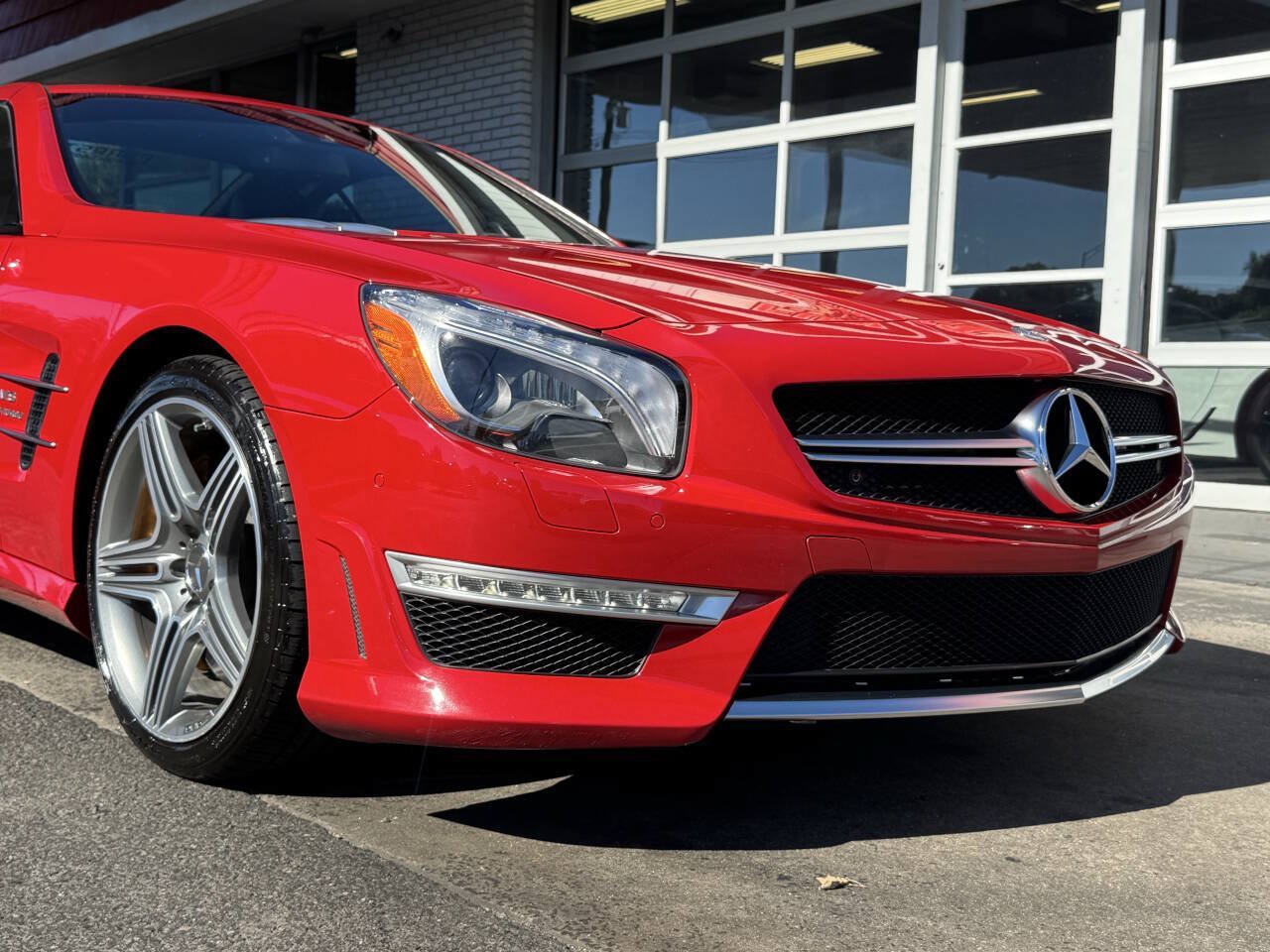 Used 2016 Mercedes-Benz SL 63 AMG image 15