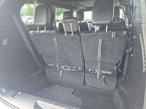 Used 2025 Chrysler Pacifica Limited FWD image 7