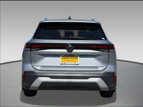 New 2026 Volkswagen Tiguan S image 5