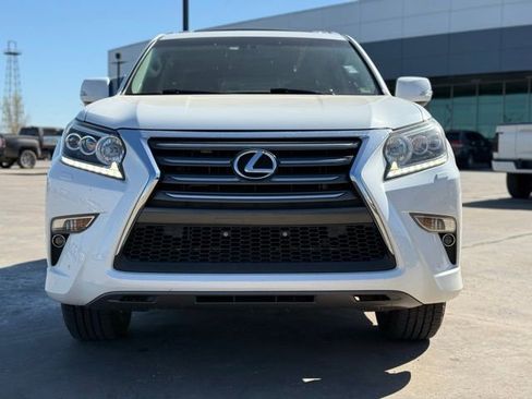 Used 2015 Lexus GX 460 w/ Premium Package image 3