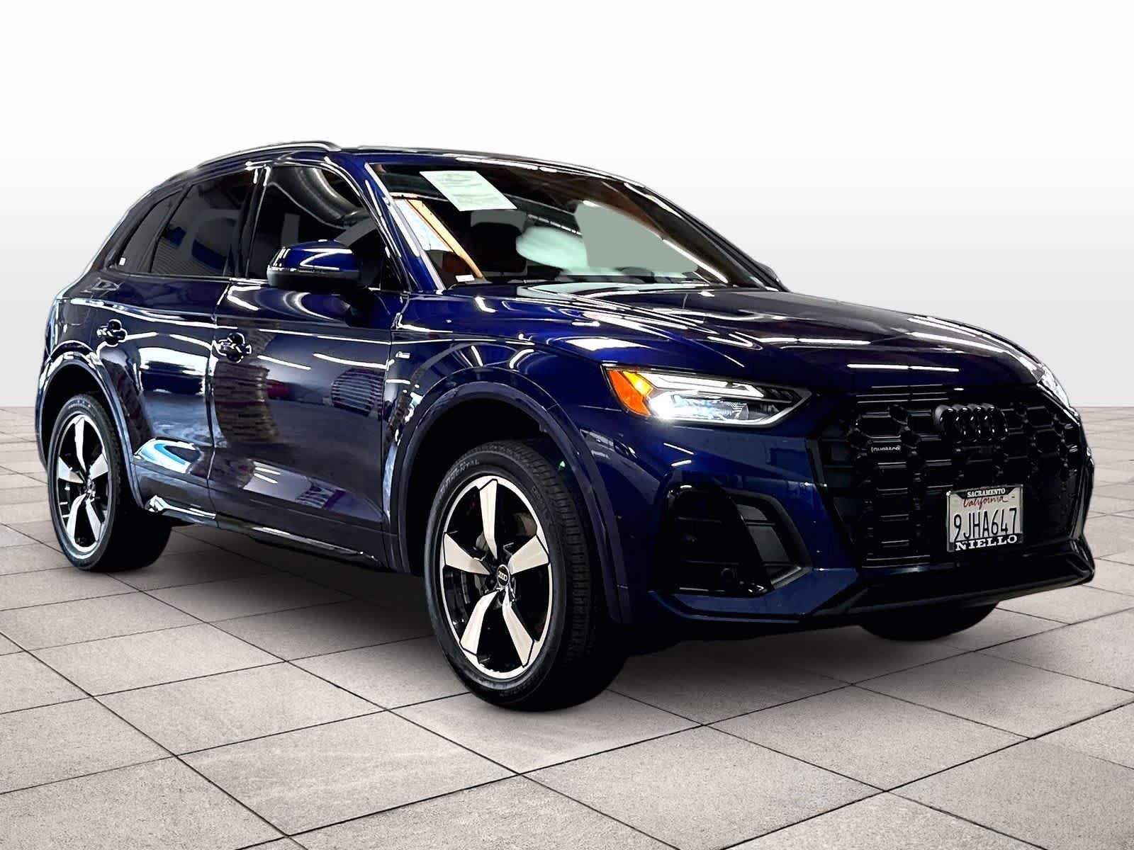 Used 2023 Audi Q5 2.0T Premium Plus w/ Premium Plus Package AWD/4WD image 2