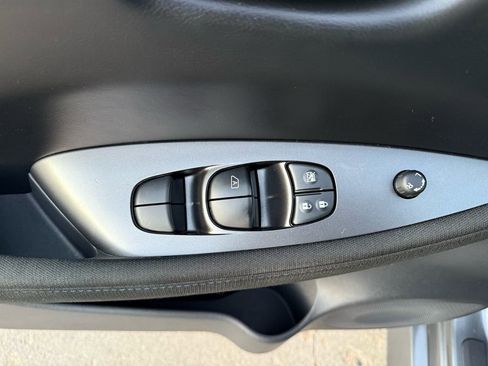 Used 2023 Nissan Leaf S image 23