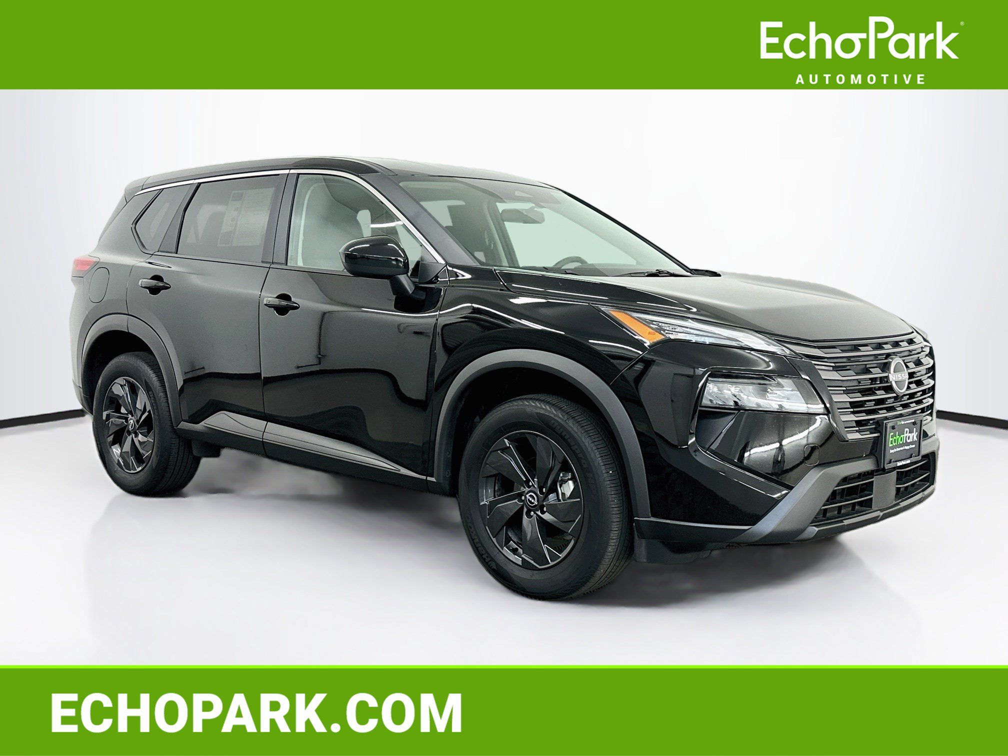 Used 2026 Nissan Rogue SV AWD/4WD image 1