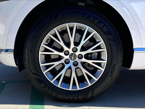 Used 2021 Genesis GV80 2.5T w/ Advanced Package 03 image 8