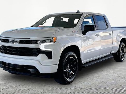Used 2024 Chevrolet Silverado 1500 RST w/ Z71 Off-Road Package AWD/4WD image 3